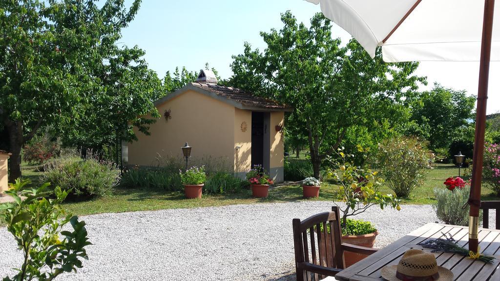 Villa Agriturismo Podere La Cascata Massa Marittima Exterior foto