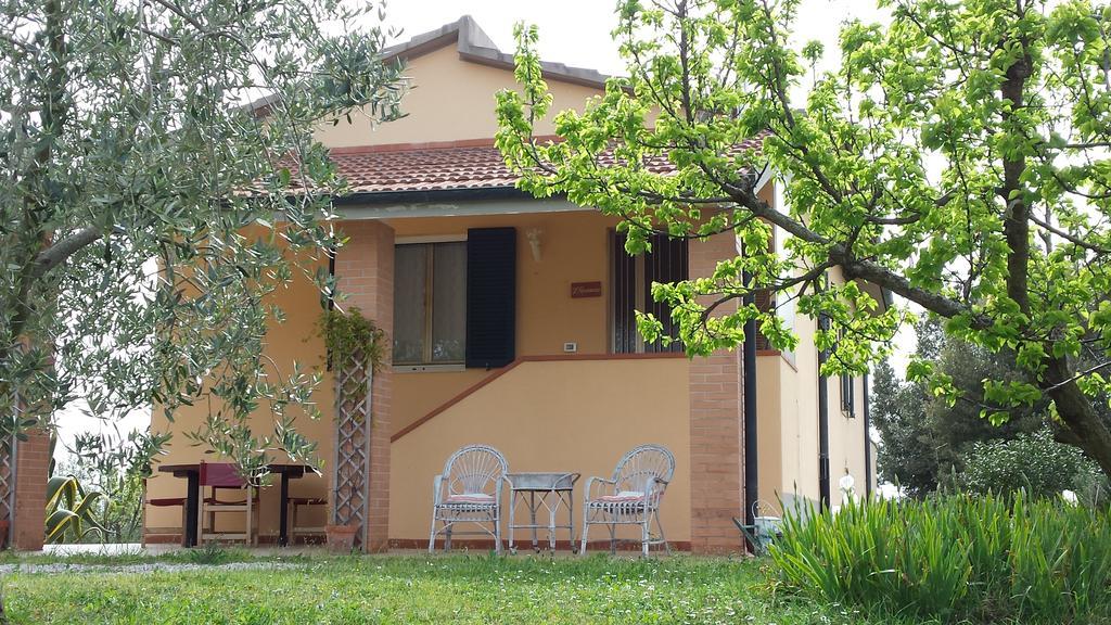 Villa Agriturismo Podere La Cascata Massa Marittima Exterior foto