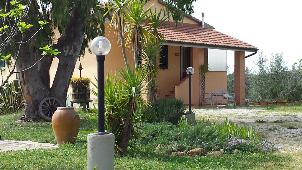 Villa Agriturismo Podere La Cascata Massa Marittima Exterior foto